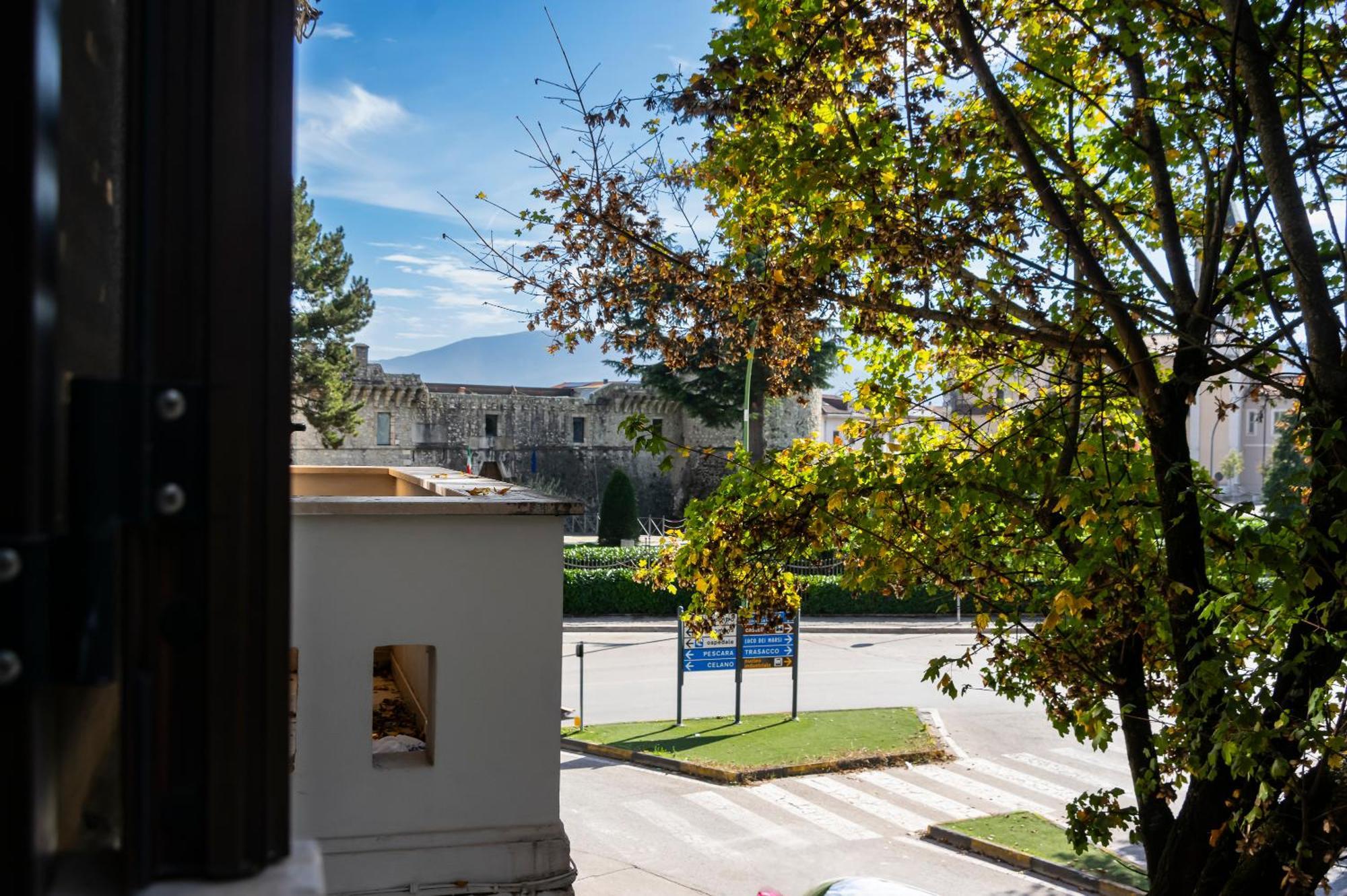 Bed and Breakfast Al Castello Avezzano Exterior foto